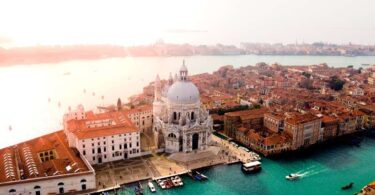 Top 10 Spring Travel Destinations in Europe